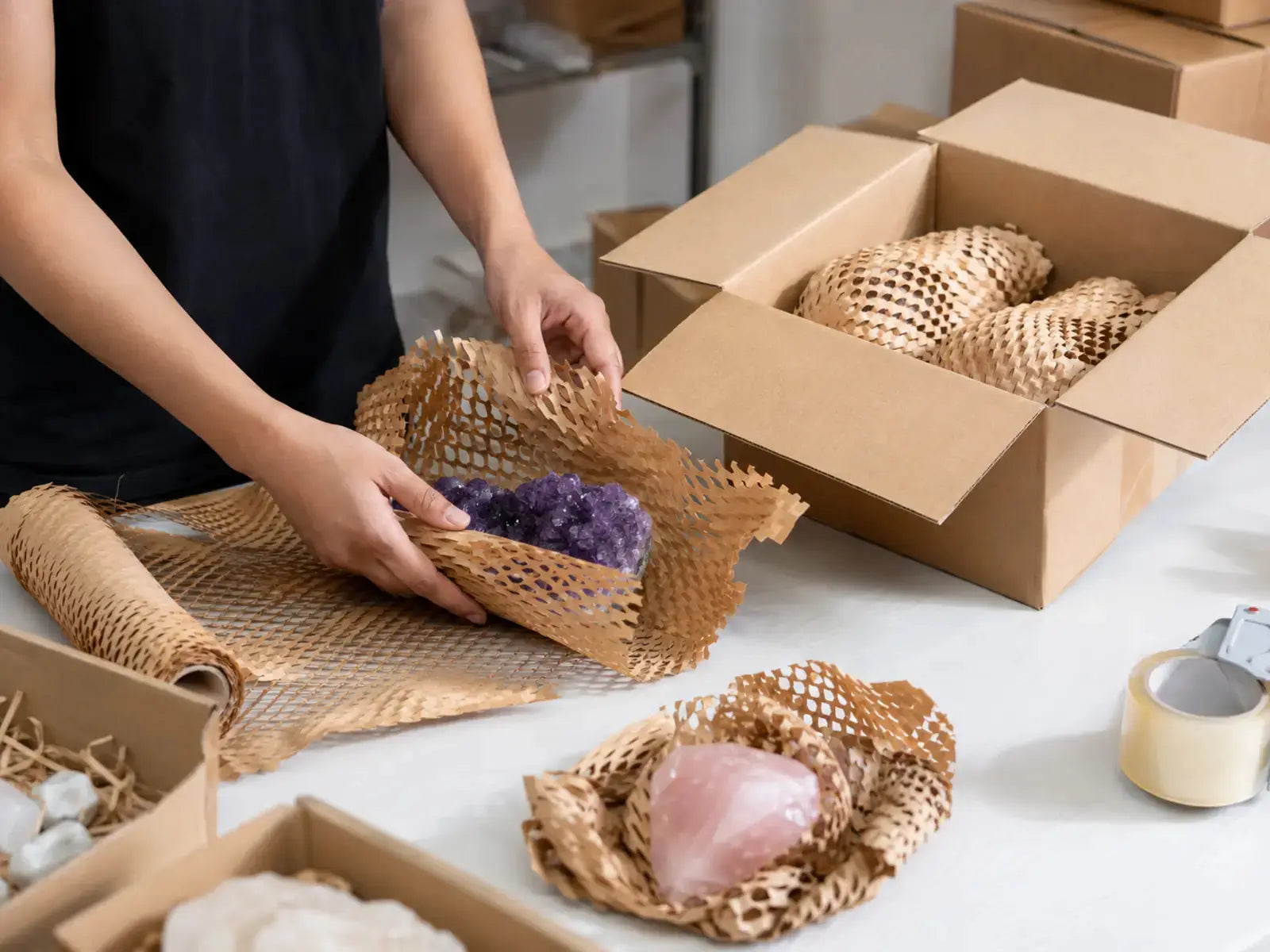 Temporary packing-workspace image